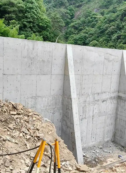 衡水饶阳县重力式挡土墙